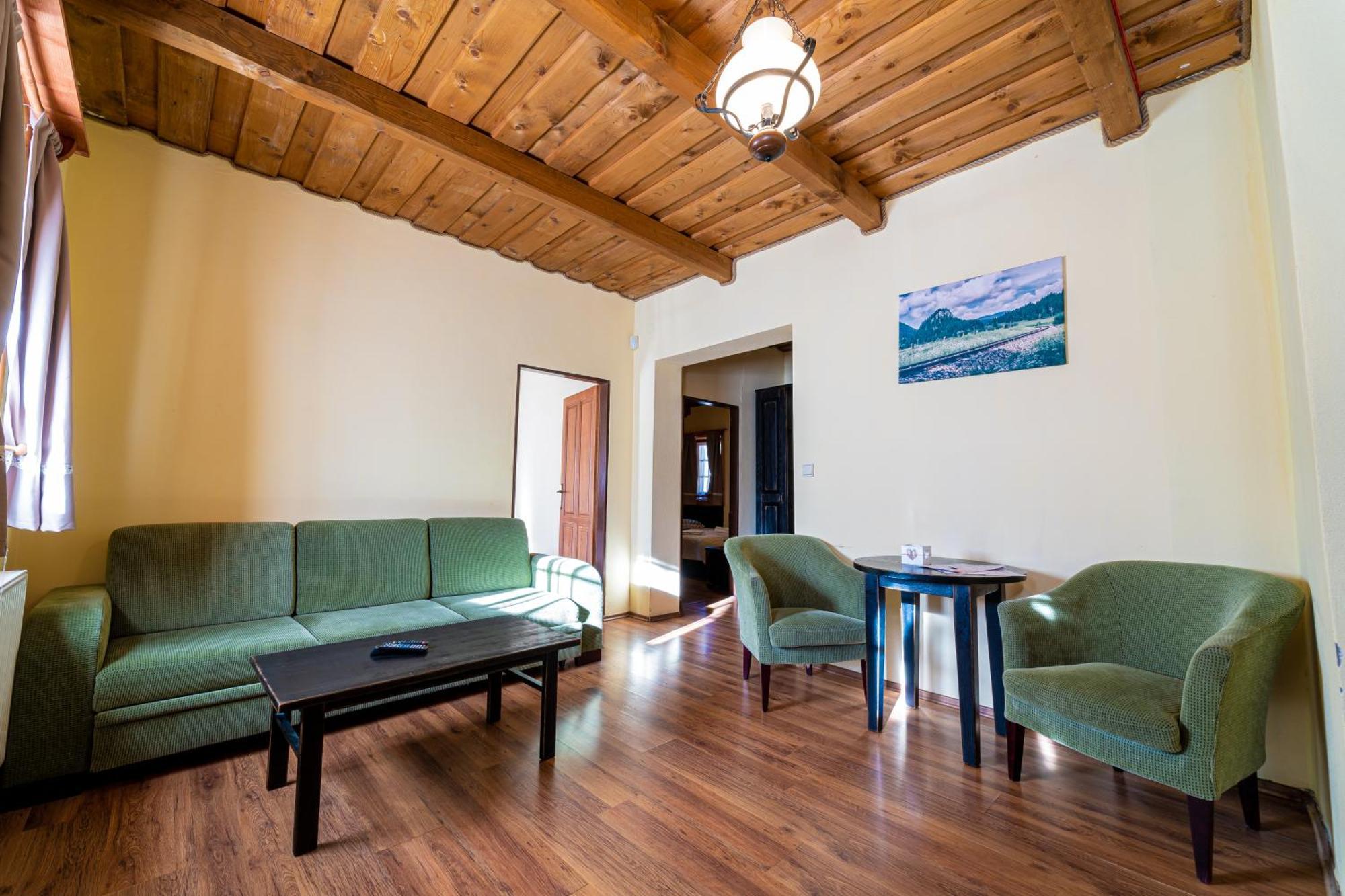 Ranc Pod Ostrou Skalou Guest House Stratená Exterior foto